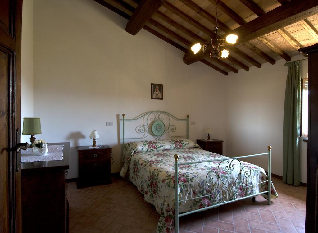 Ferienwohnung Casa Il Ponte Chianni Zimmer foto