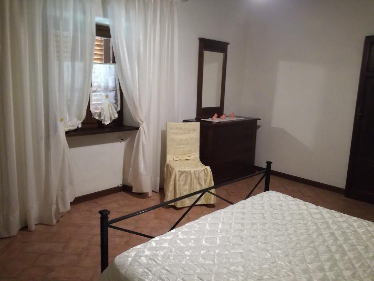 Ferienwohnung Casa Il Ponte Chianni Exterior foto